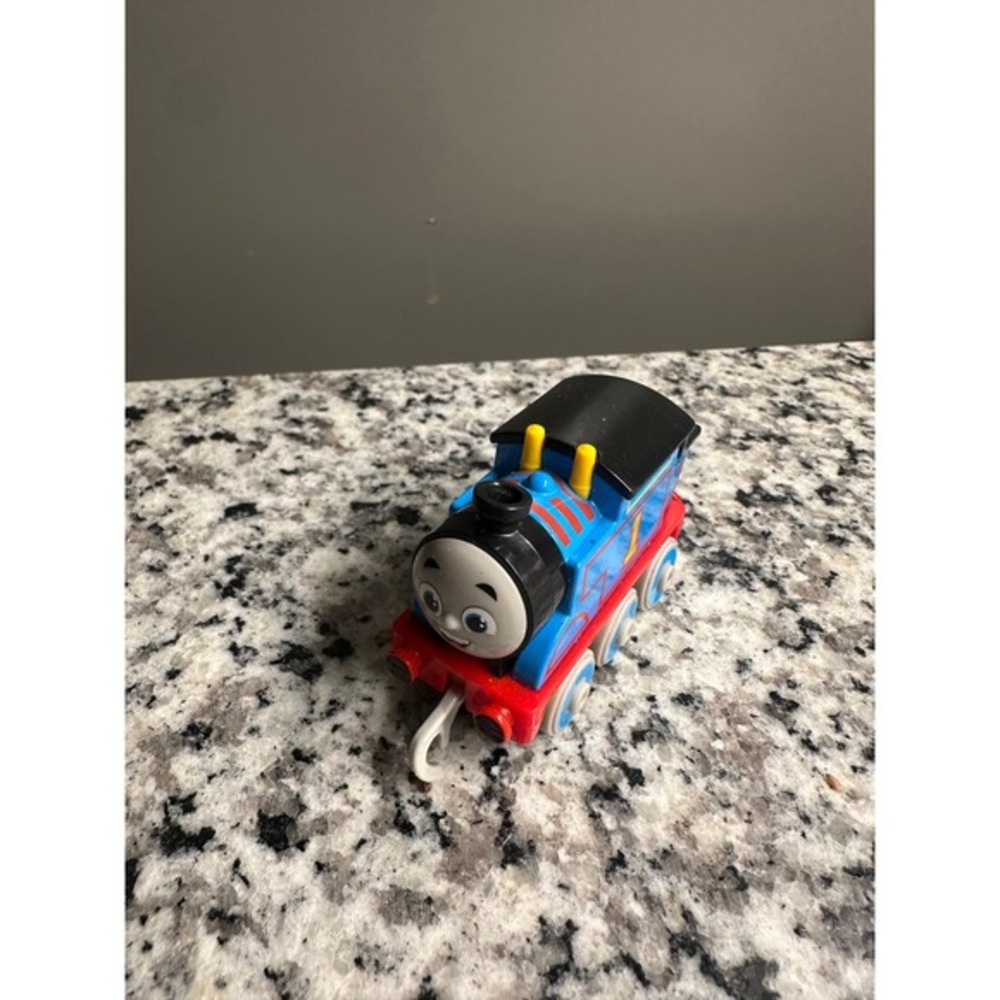 Thomas the Tank‎ Engine Toy Train Blue Engine Plastic